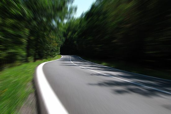 przeprowadzka z pupilami może być wyzwaniem, ale z odpowiednim planowaniem i wskazówkami, z pewnością stanie się przyjemnością. dowiedz się, jak zadbać o komfort swoich zwierząt podczas przeprowadzki.