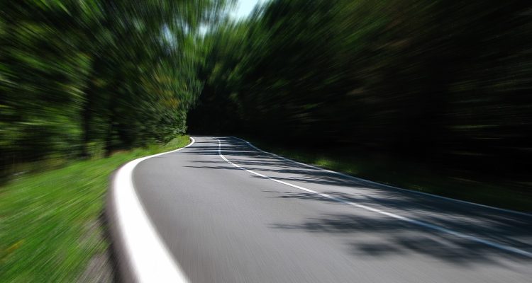 przeprowadzka z pupilami może być wyzwaniem, ale z odpowiednim planowaniem i wskazówkami, z pewnością stanie się przyjemnością. dowiedz się, jak zadbać o komfort swoich zwierząt podczas przeprowadzki.